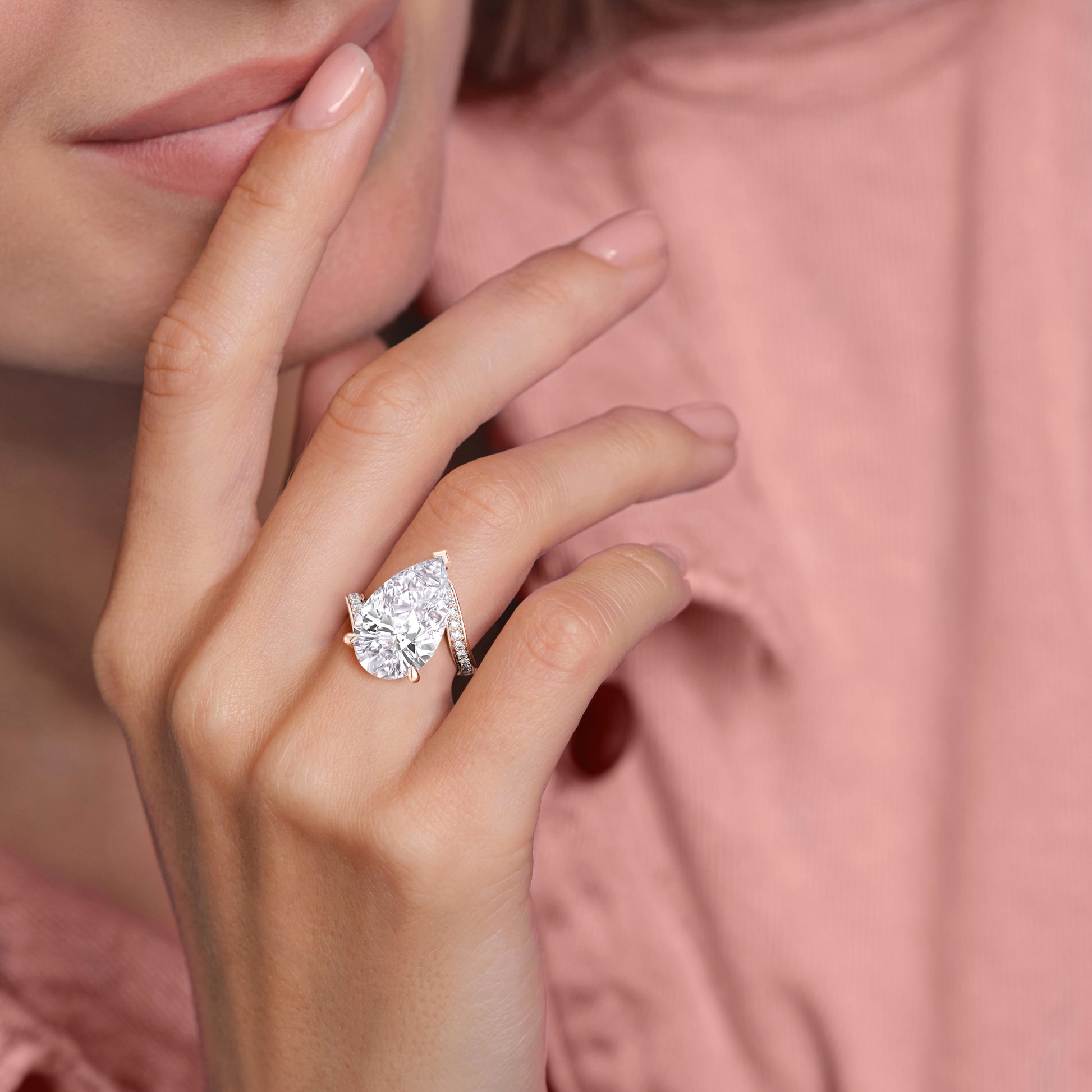 Rose Gold pear-shaped diamond engagement ring withPave band, available in 14K/18K gold or platinum, features an exquisite centerpiece.|
#14KRecycledRoseGold
#18KRecycledRoseGold