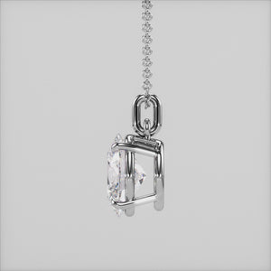 A detailed video of an oval-cut solitaire diamond pendant in white gold, featuring a secure prong setting that maximizes light reflection for extraordinary brilliance.
