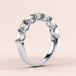 Elegant emerald-cut diamond wedding band in 14K or 18K white gold or platinum, featuring baguette-cut diamonds for timeless beauty. 