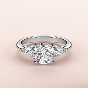 Three-Stone Round Diamond Engagement Ring in 14K/18K White Gold or Platinum - Elegant and Timeless Design.